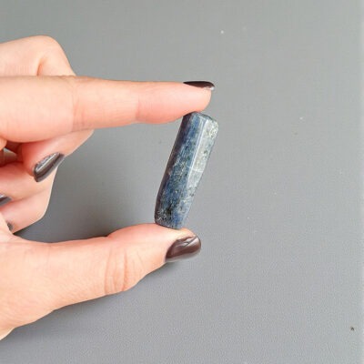 cianite azul polida surya cristais