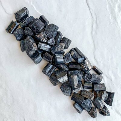 turmalina negra em bruto surya cristais