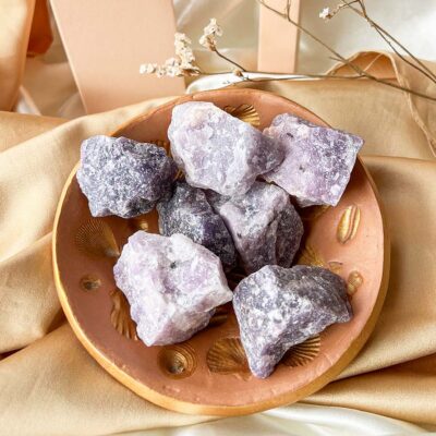 lepidolite surya cristais