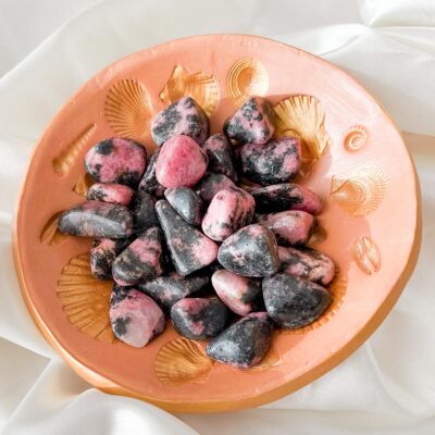 rodonite surya cristais