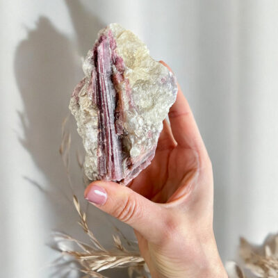 turmalina rosa em bruto surya cristais