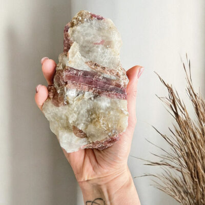 turmalina rosa em bruto surya cristais