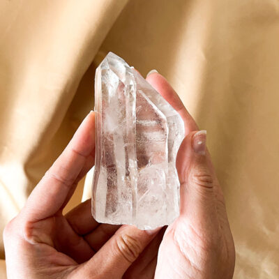 quartzo lemuriano surya cristais