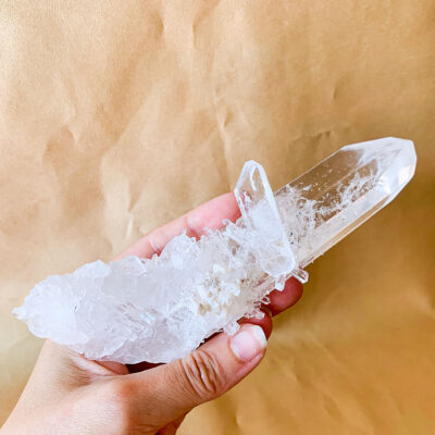 quartzo lemuriano surya cristais