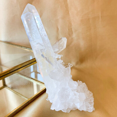 quartzo lemuriano surya cristais