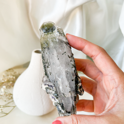 ponta de quartzo portuguesa surya cristais