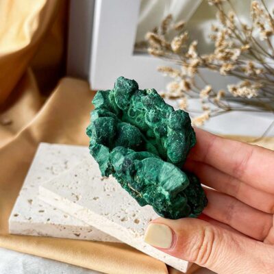 malaquite fibrosa surya cristais