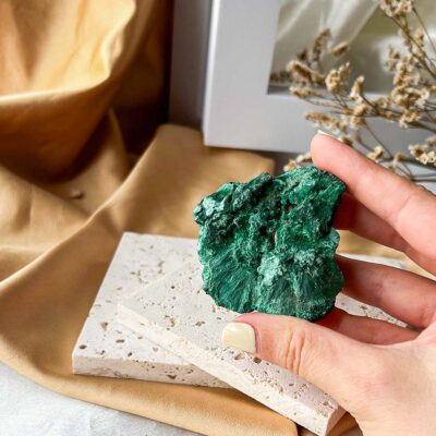 malaquite fibrosa surya cristais