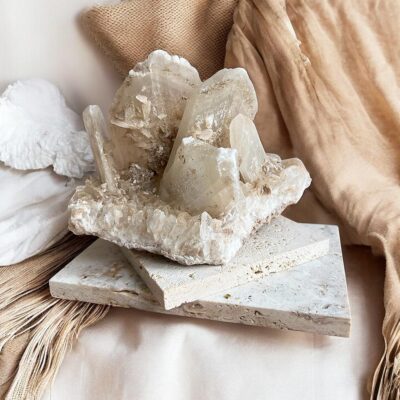 drusa de selenite surya cristais