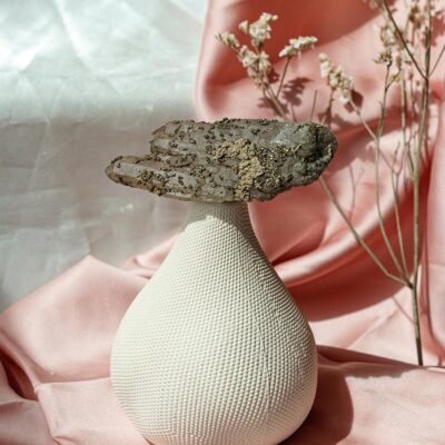 quartzo português com pirite surya cristais