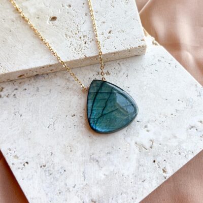 colar com labradorite surya cristais