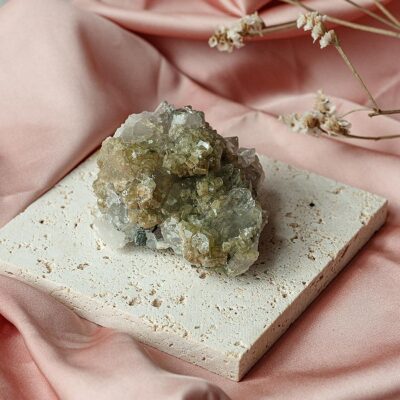 quartzo português com apatite verde