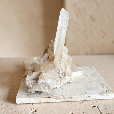 cluster de selenite surya cristais