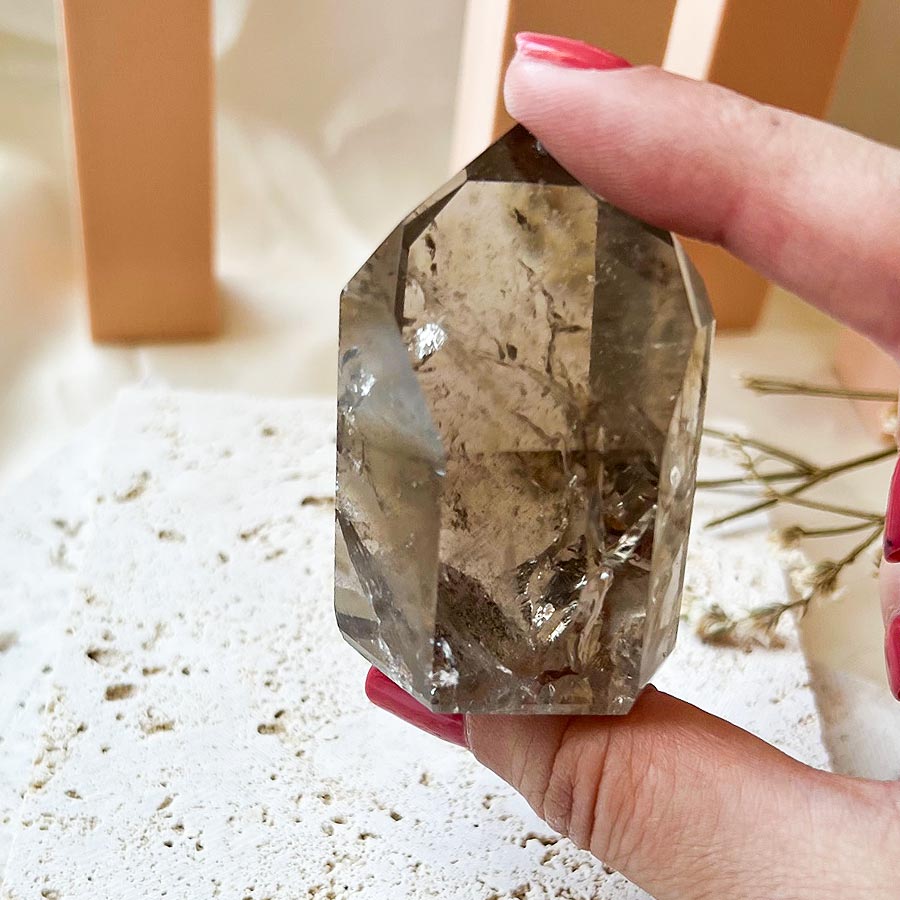 ponta-quartzo-fumado-suryacristais-4a ponta facetada de quartzo fumado surya cristais