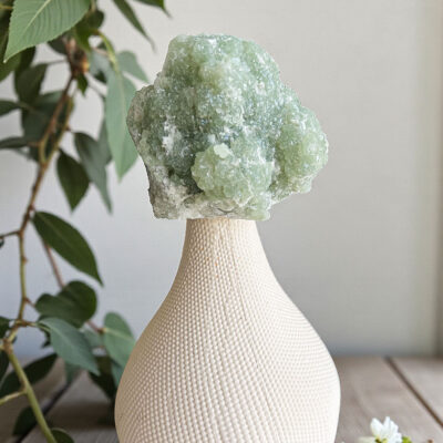 prehnite em bruto surya cristais