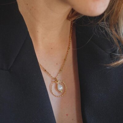 colar com pedra da lua surya cristais