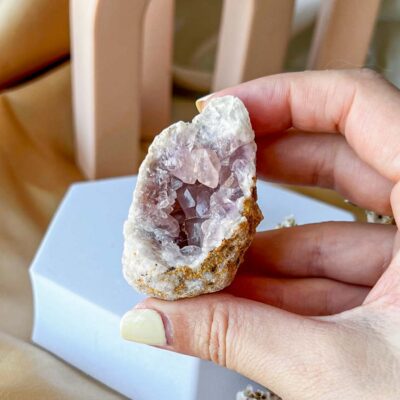 ametista rosa surya cristais