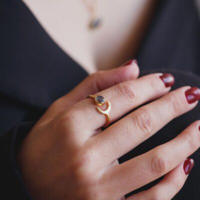 anel com labradorite surya cristais