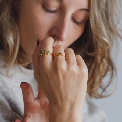 anel com peridoto surya cristais