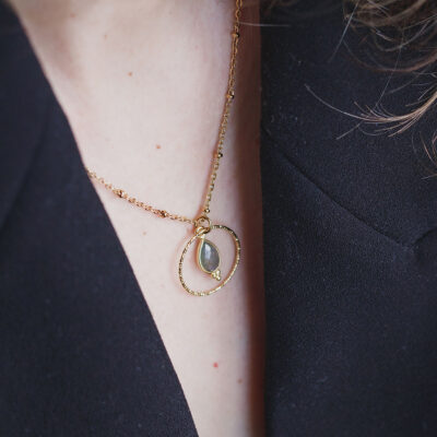 colar com labradorite surya cristais