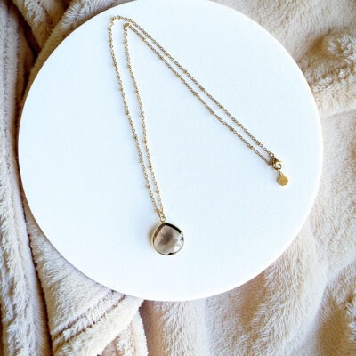 colar com quartzo fumado vitoria surya cristais