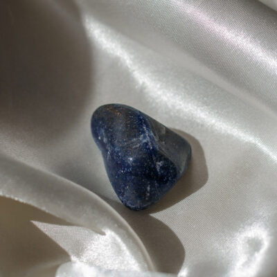 lazurite surya cristais