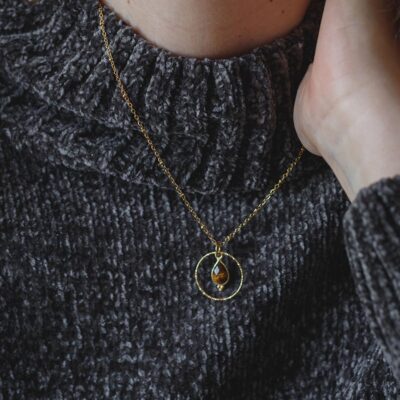 colar olho de tigre pilar surya cristais