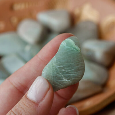 garnierite surya cristais