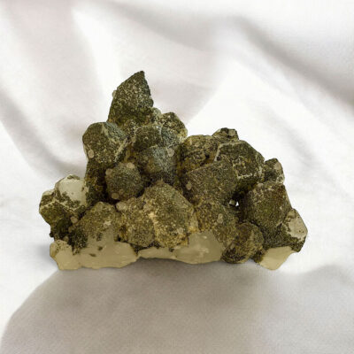 quartzo português com pirite surya cristais