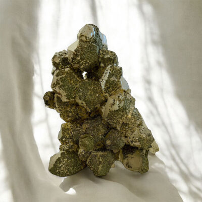 quartzo português com pirite surya cristais