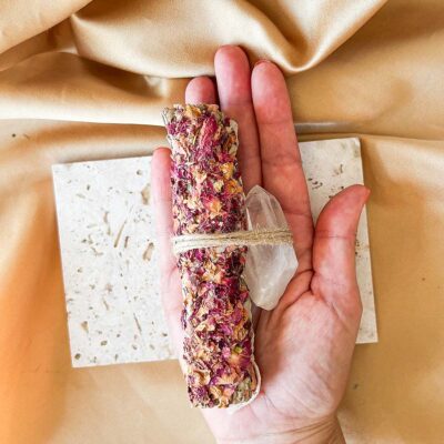 kit tocha de sálvia com rosa surya cristais