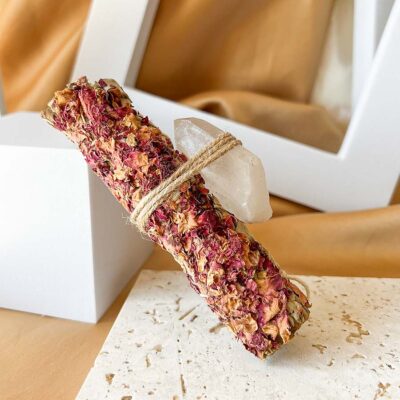 kit tocha de sálvia com rosa surya cristais