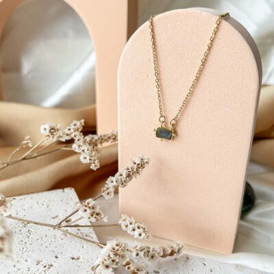 colar com labradorite surya cristais