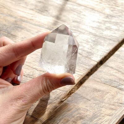 ponta facetada de quartzo cristal surya cristais