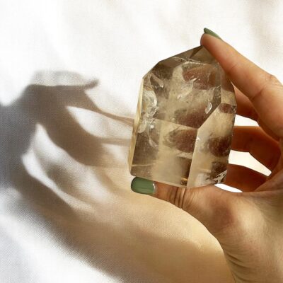 ponta de quartzo fumado surya cristais