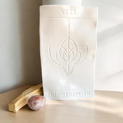 prato de defumação com pedra do sol surya cristais