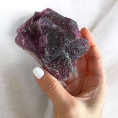 fluorite vermelha e rosa surya cristais