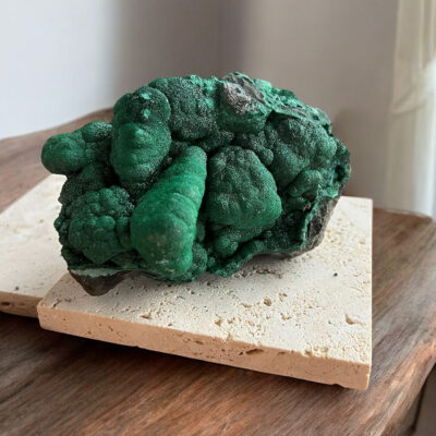 malaquite em bruto surya cristais