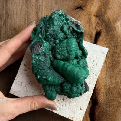 malaquite em bruto surya cristais