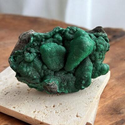 malaquite em bruto surya cristais