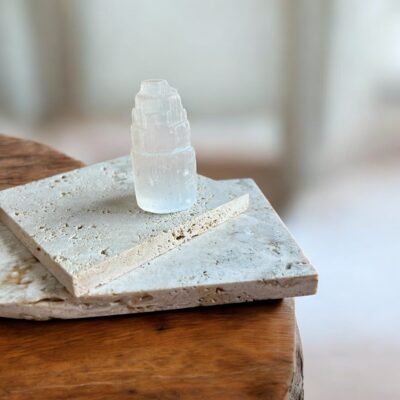 mini torre de selenite surya cristais