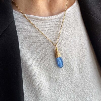 colar com cianite azul surya cristais
