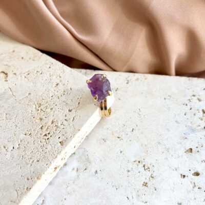 anel com ametista
