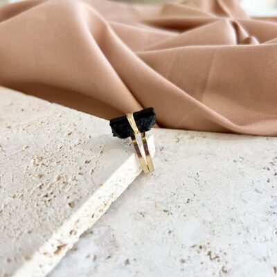 anel com turmalina negra raw collection surya cristais