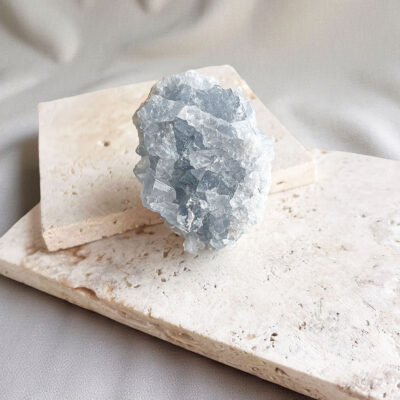 celestite surya cristais
