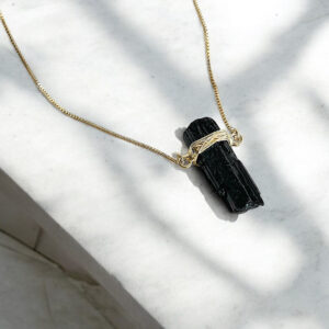 colar com turmalina negra raw collection surya cristais