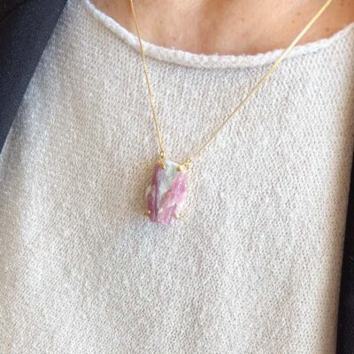 colar com turmalina rosa surya cristais