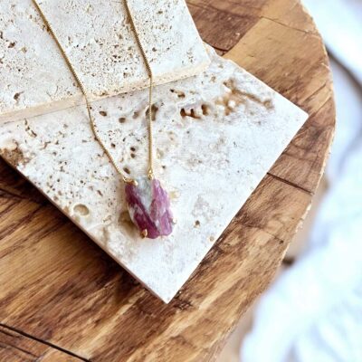 colar com turmalina rosa surya cristais