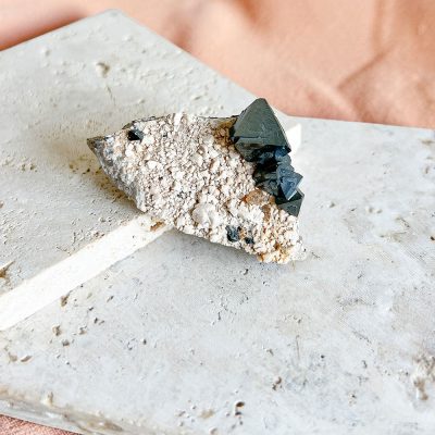 magnetite em bruto surya cristais