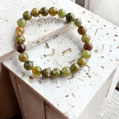 pulseira de granada verde surya cristais